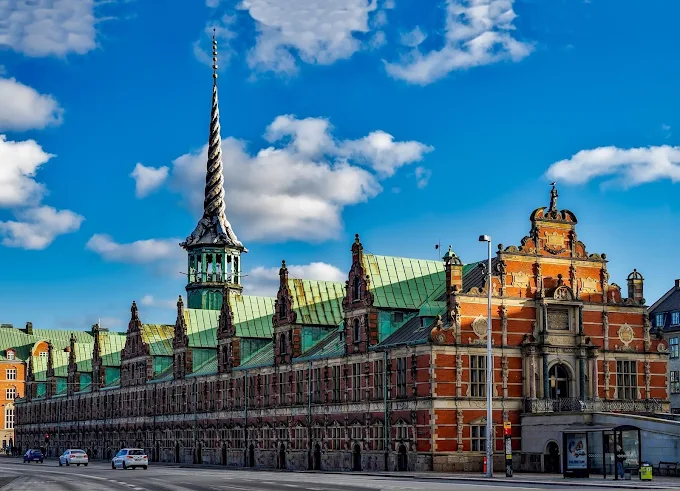 Børsen dragon-tail spire